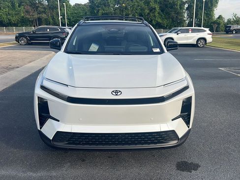 New 2026 Toyota C-HR image 9