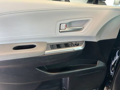 Used 2026 Toyota Sienna XLE AWD/4WD image 29