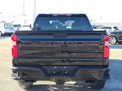 Used 2023 Chevrolet Silverado 1500 RST image 4