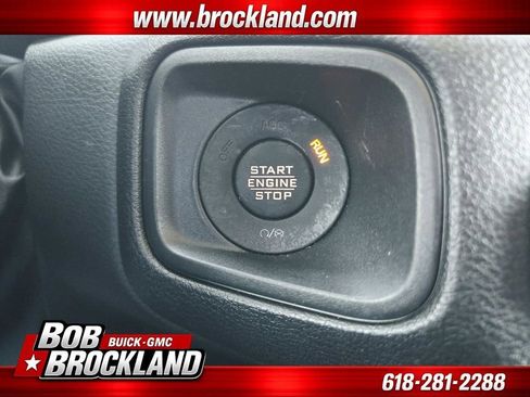 Used 2024 Jeep Wrangler Unlimited AWD/4WD image 35