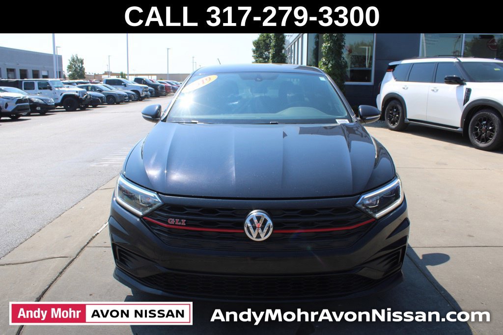 Used 2019 Volkswagen Jetta GLI FWD image 2