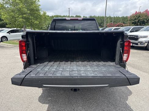 Used 2024 GMC Sierra 1500 SLE w/ X31 Off-Road Package AWD/4WD image 19
