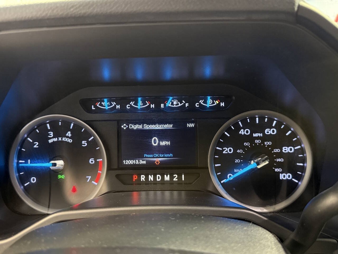 Used 2017 Ford F250 XLT w/ XLT Premium Package AWD/4WD image 18
