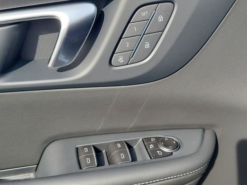 New 2026 Buick Enclave Sport Touring w/ Power Package image 18