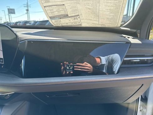 New 2025 Audi Q5 Premium Plus image 30