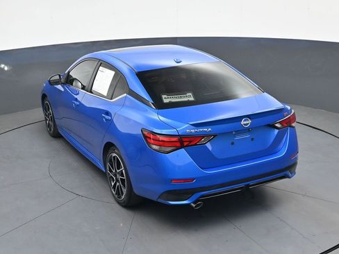 Used 2024 Nissan Sentra SR w/ SR Premium Package FWD image 33