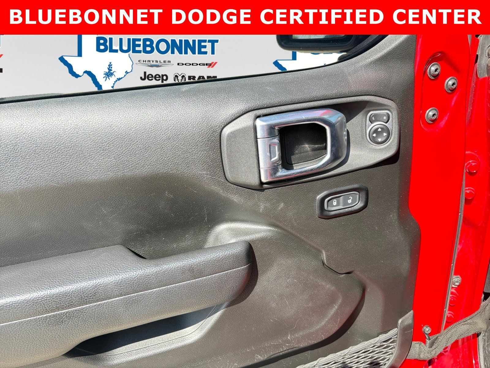 Used 2023 Jeep Gladiator Mojave w/ Cold Weather Group AWD/4WD image 10