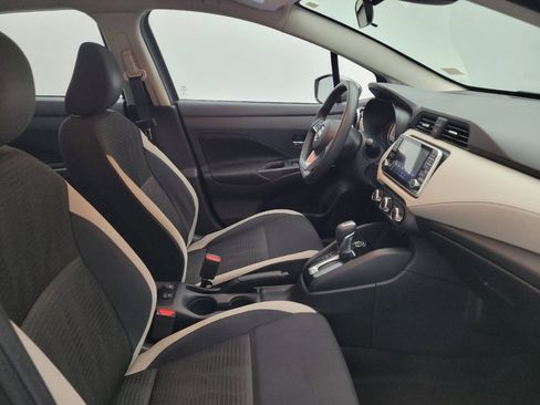 Used 2021 Nissan Versa SV FWD image 21