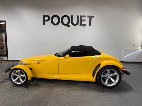 Used 1999 Plymouth Prowler RWD image 16
