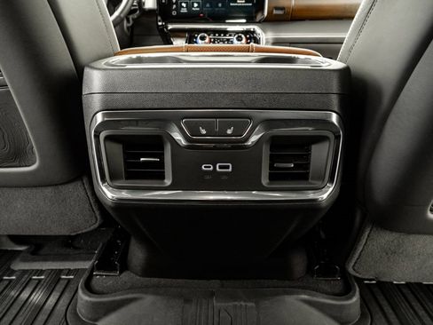 Used 2025 GMC Sierra 2500 Denali Ultimate w/ Max Trailering Package image 21