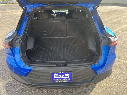 Used 2025 Chevrolet Equinox EV LT w/ Comfort Package FWD image 16