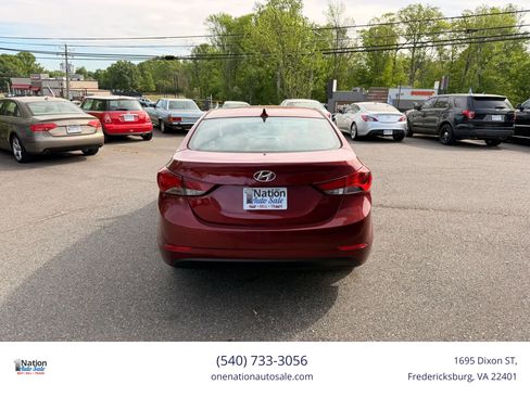 Used 2015 Hyundai Elantra SE image 5