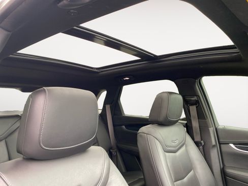 Used 2024 Cadillac XT5 Premium Luxury w/ Technology Package FWD image 18