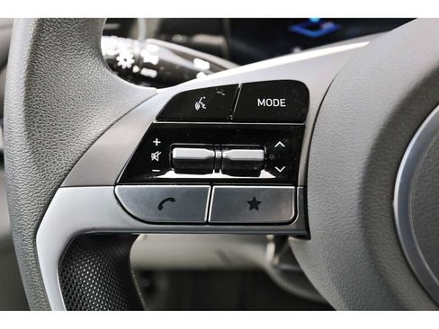 Used 2024 Hyundai Elantra SEL FWD image 10