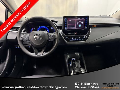 Used 2022 Toyota Corolla LE image 18