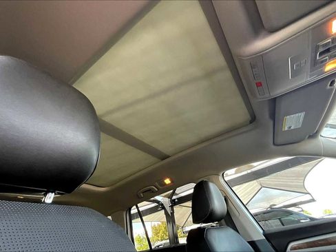 Used 2019 Volkswagen Atlas SEL Premium image 13