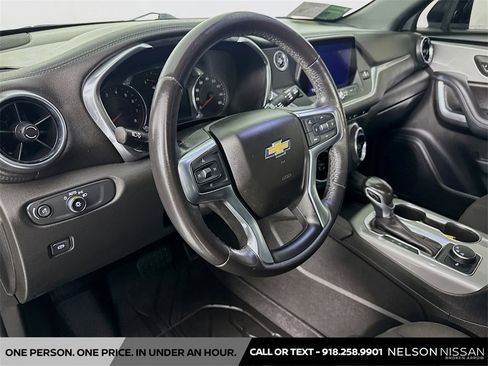 Used 2020 Chevrolet Blazer LT image 9