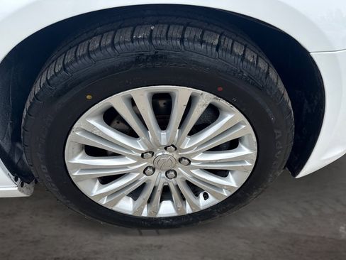 Used 2014 Chrysler 300 C w/ Beats Audio Group AWD/4WD image 13
