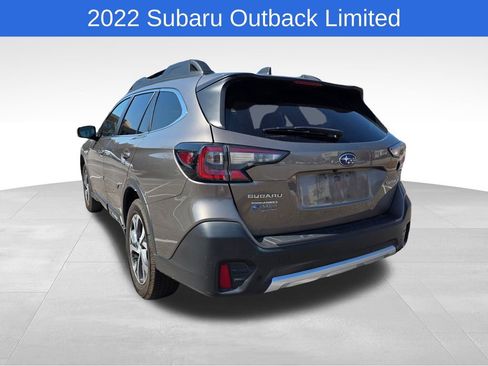 Used 2022 Subaru Outback Limited image 7