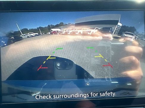 Used 2024 Nissan Rogue SV image 30