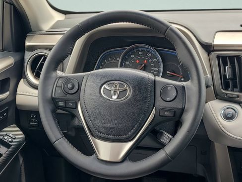 Used 2013 Toyota RAV4 Limited FWD image 12