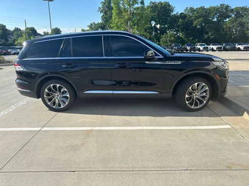 Used 2025 Lincoln Aviator Reserve w/ Illumination Package AWD/4WD image 5