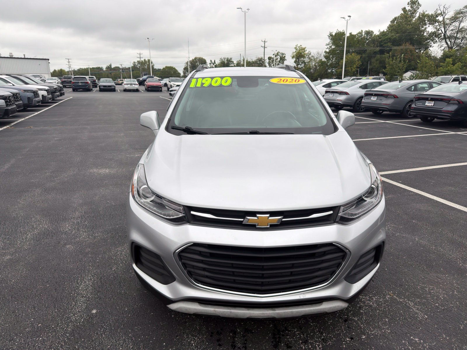 Used 2020 Chevrolet Trax LT w/ LT Convenience Package FWD image 9