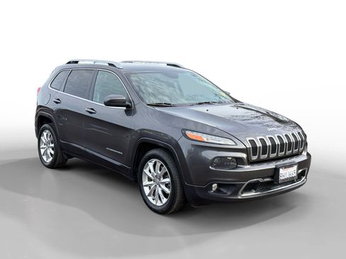 Used 2015 Jeep Cherokee Limited image 7