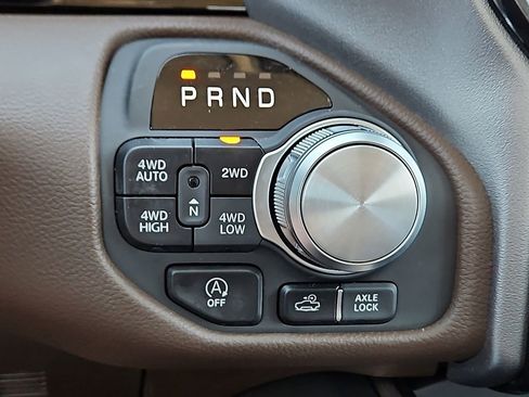 New 2026 RAM 1500 Laramie AWD/4WD image 19