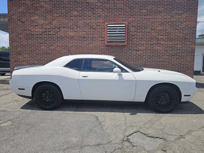 Used 2014 Dodge Challenger SXT Plus