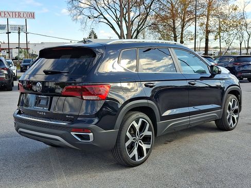 Used 2022 Volkswagen Taos SEL image 7