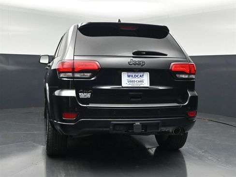 Used 2017 Jeep Grand Cherokee Altitude AWD/4WD image 7