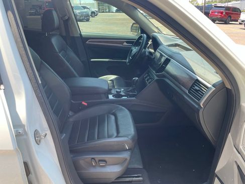 Used 2019 Volkswagen Atlas SEL Premium AWD/4WD image 39