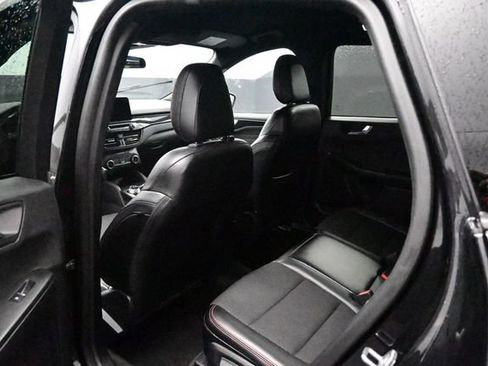 Used 2024 Ford Escape ST-Line FWD image 12