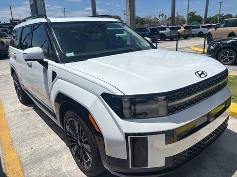 Used 2025 Hyundai Santa Fe Calligraphy image 2