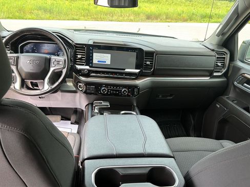 Used 2024 Chevrolet Silverado 1500 RST w/ Convenience Package II AWD/4WD image 31