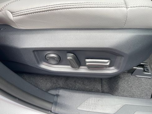 New 2026 Toyota Tundra Limited AWD/4WD image 17