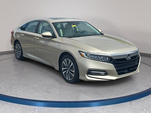 Used 2019 Honda Accord EX image 3