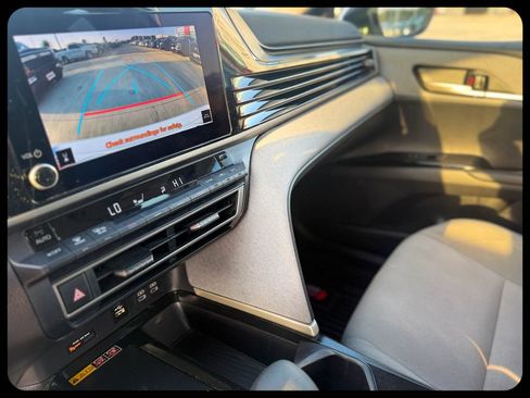 Used 2025 Toyota Camry LE w/ Convenience Package FWD image 23