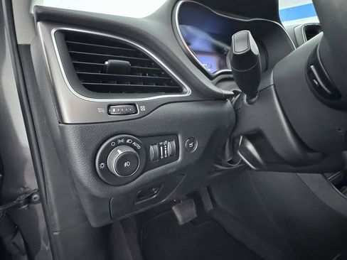 Used 2022 Jeep Cherokee Latitude Lux image 34