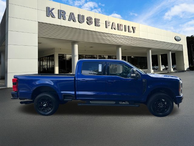 New 2026 Ford F250 Lariat w/ Black Appearance Package AWD/4WD image 9