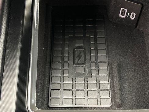 Used 2024 Lincoln Corsair Reserve w/ Equipment Group 201A image 26