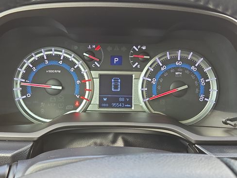Used 2016 Toyota 4Runner Trail Premium AWD/4WD image 26