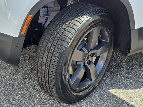 New 2026 Land Rover Defender 110 S image 32