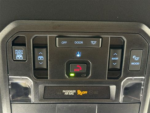 Used 2022 Toyota Tundra Platinum image 23