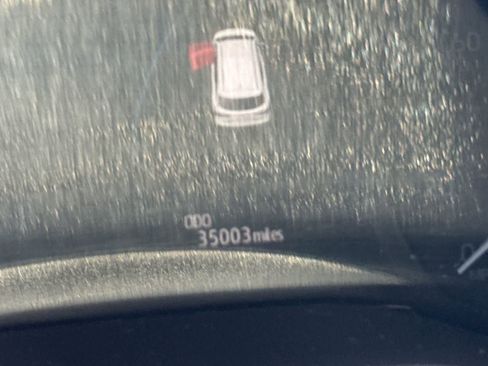 Used 2025 Toyota Sienna LE FWD image 18
