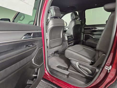 New 2026 Jeep Grand Wagoneer Limited image 34