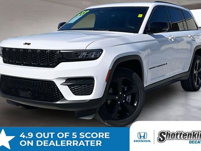 Used 2023 Jeep Grand Cherokee Altitude