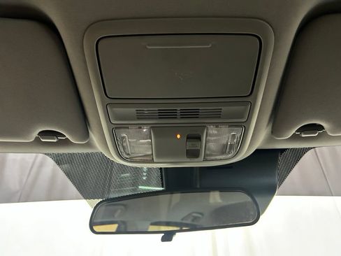 Used 2025 Honda Ridgeline Sport image 18