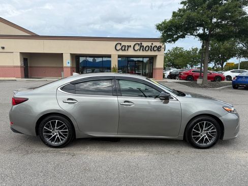 Used 2016 Lexus ES 350 w/ Navigation System Package FWD image 7